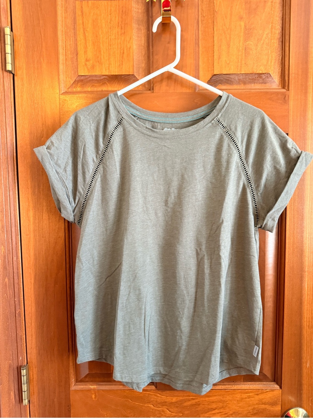Eddie Bauer Olive Green Women's Crewneck Tee